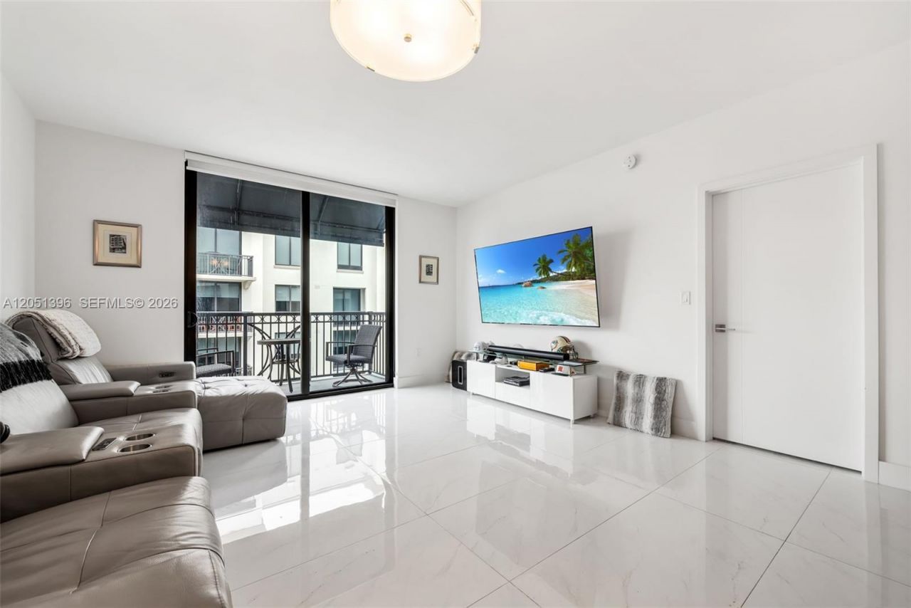 301 Altara Ave , Unit 824, Coral Gables, FL 33146 Photo