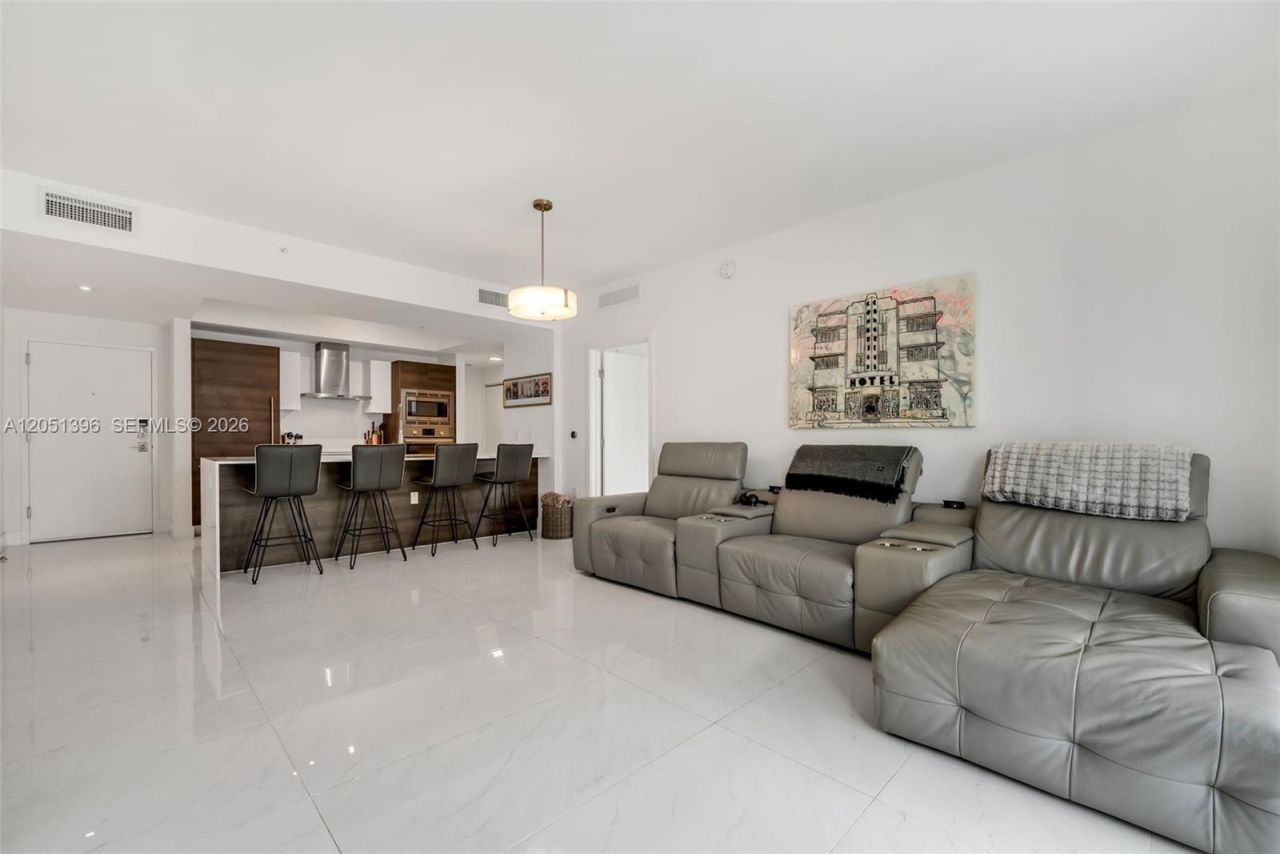 301 Altara Ave , Unit 824, Coral Gables, FL 33146 Photo