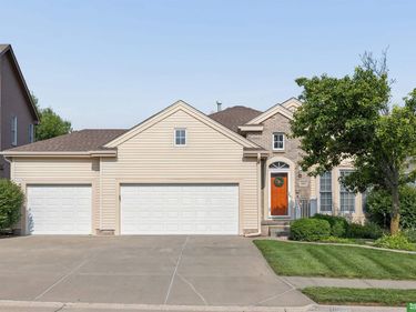 9801 S 28th Street, Bellevue, NE 68123