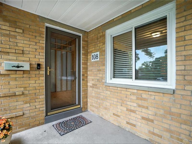 108 Napoleon Drive, Dayton, OH 45429 Photo 4