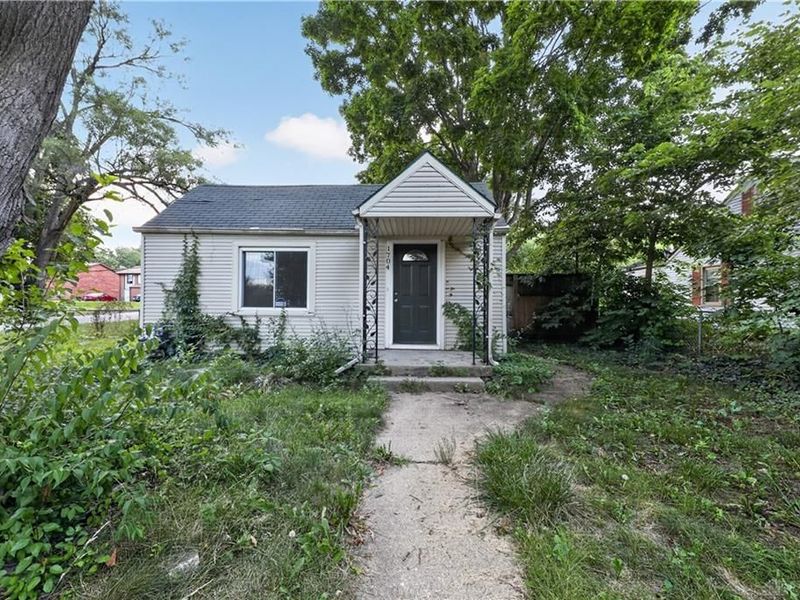 1704 Wilbur Avenue, Fairborn, OH 45324 Photo 1