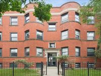 4453 N Dover Street , Chicago, IL 60640 primary photo