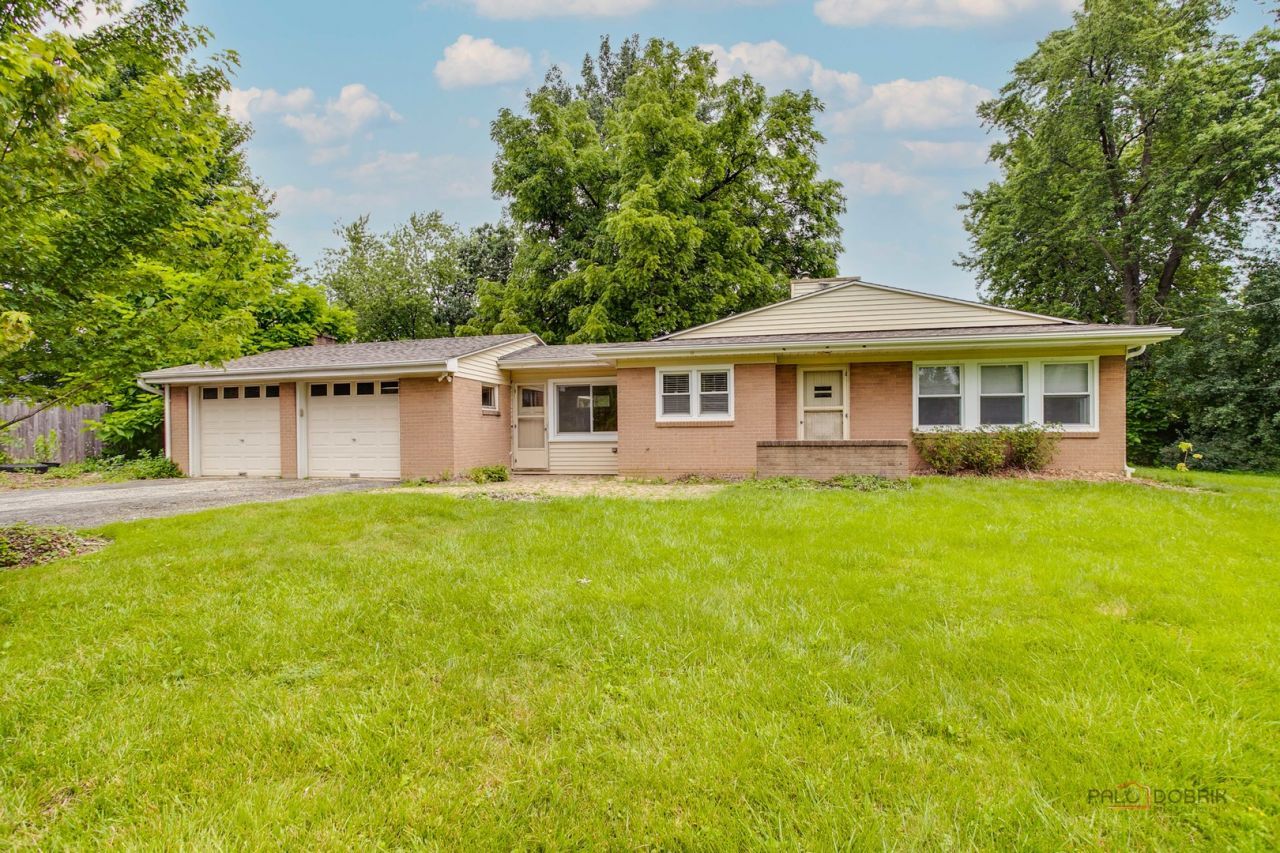 915 Safford Avenue, Lake Bluff, IL 60044 Main Photo