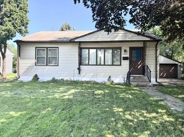 2012 Brookview Drive, Brooklyn Center, MN 55430