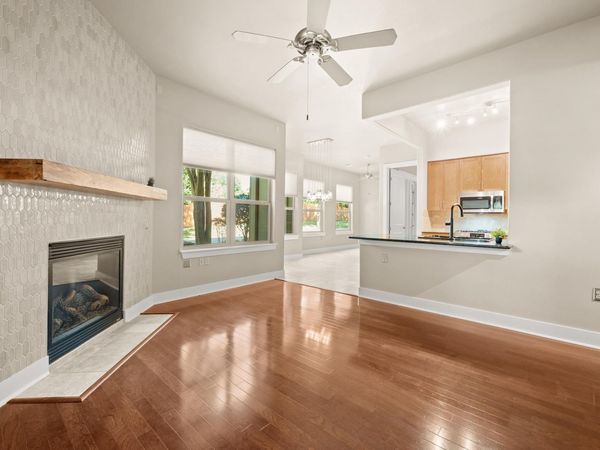 2216 Thornton RD, Unit 210, Austin, TX 78704