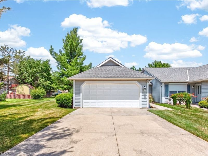 14424 Bent Tree Court, Strongsville, OH 44136 Photo 4