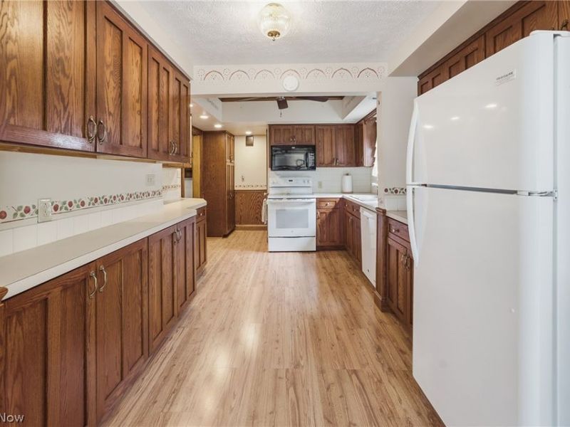 165 Shadyside Court, Alliance, OH 44601 Photo 14
