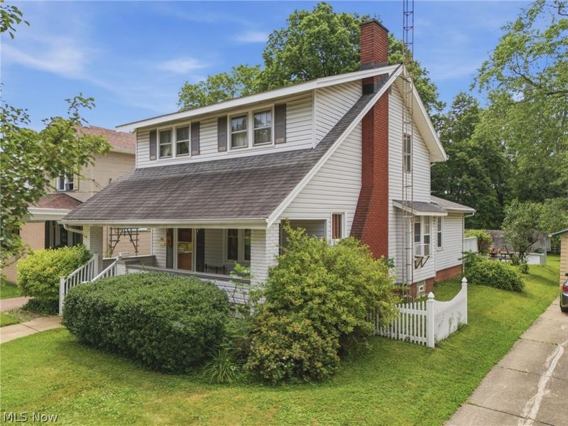 165 Shadyside Court, Alliance, OH 44601 Photo 3