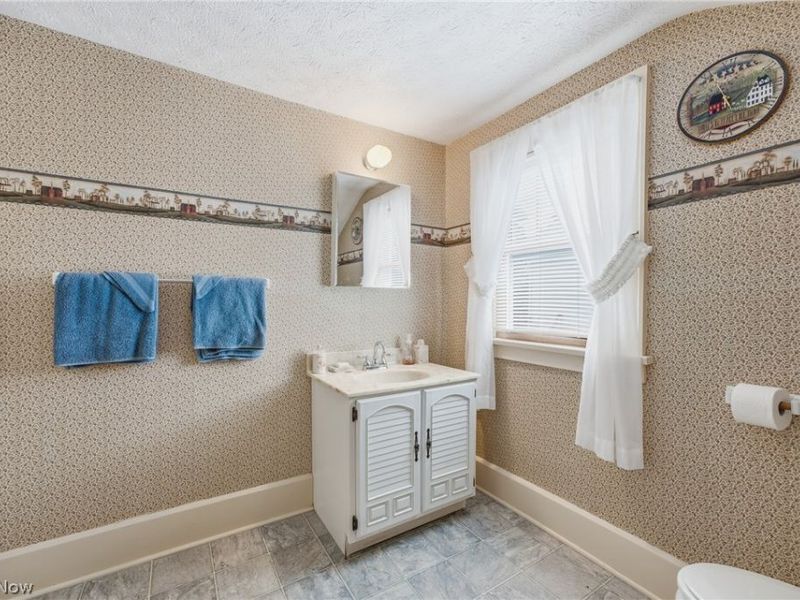 165 Shadyside Court, Alliance, OH 44601 Photo 32