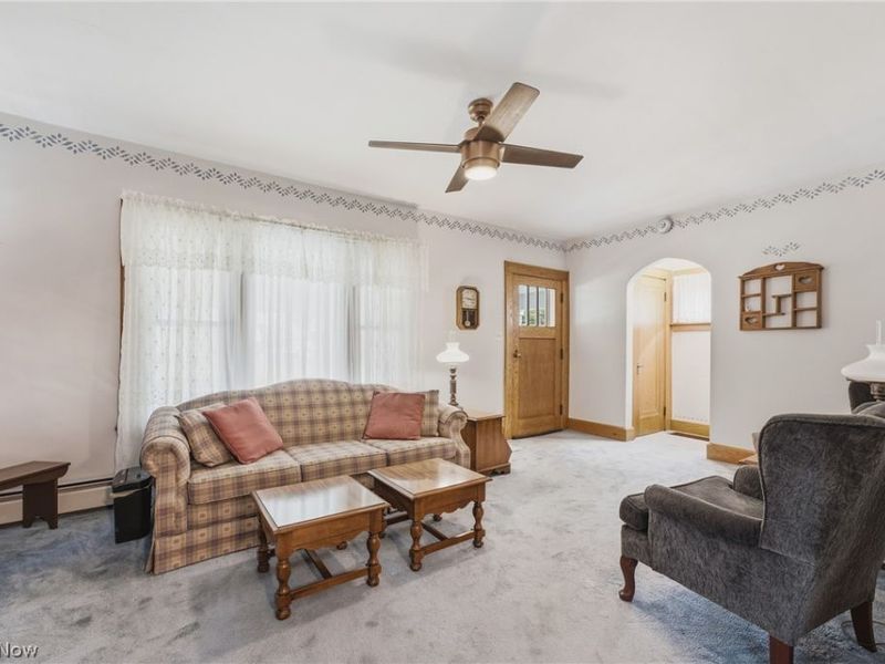165 Shadyside Court, Alliance, OH 44601 Photo 8