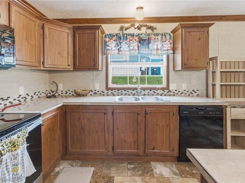 1023 Overlook Drive SW, Canton, OH 44706 Photo 13
