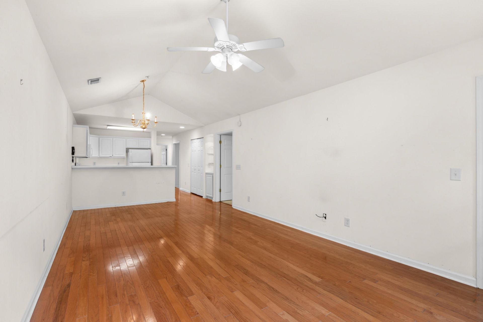 1125 Blue Stem Dr.  Photo 12