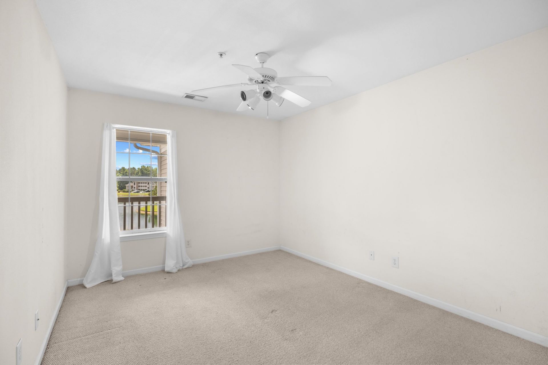 1125 Blue Stem Dr.  Photo 20