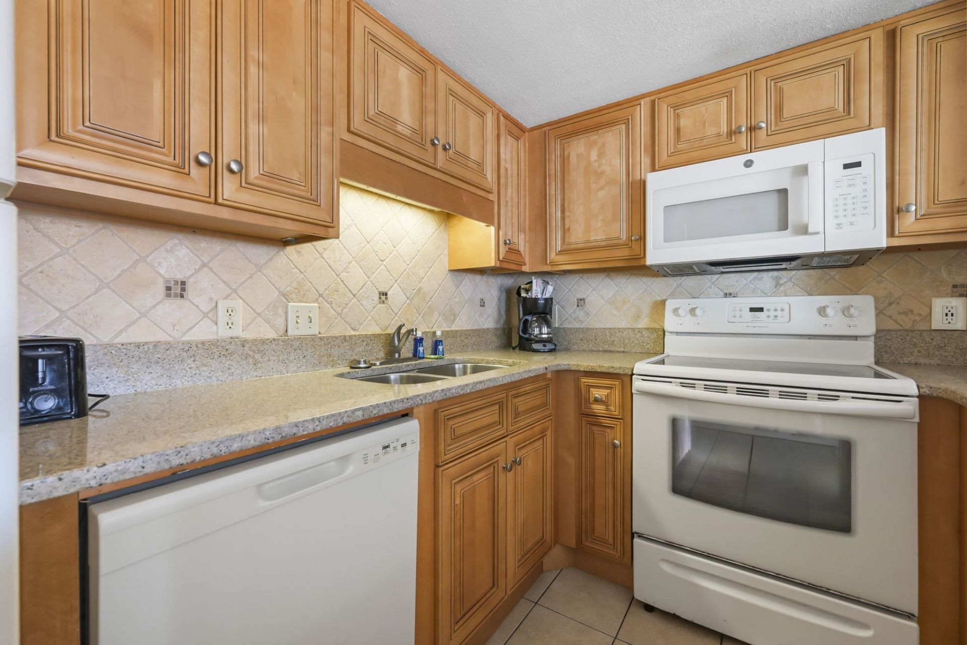 5511 N Ocean Blvd.  Photo 12