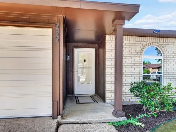 555 Hawthorne Drive, Allen, TX 75002