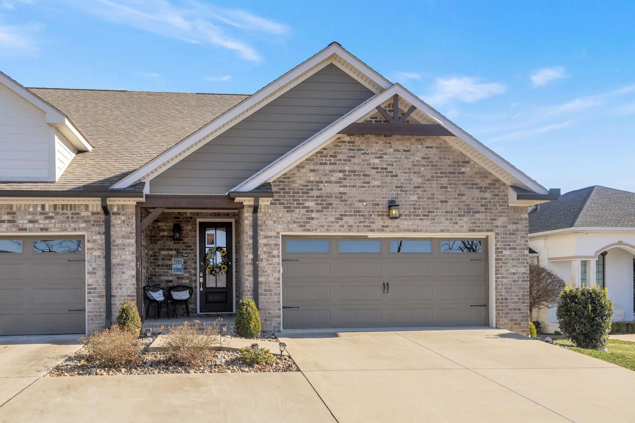 273 Moon Bay Drive, Kuttawa, KY 42055
