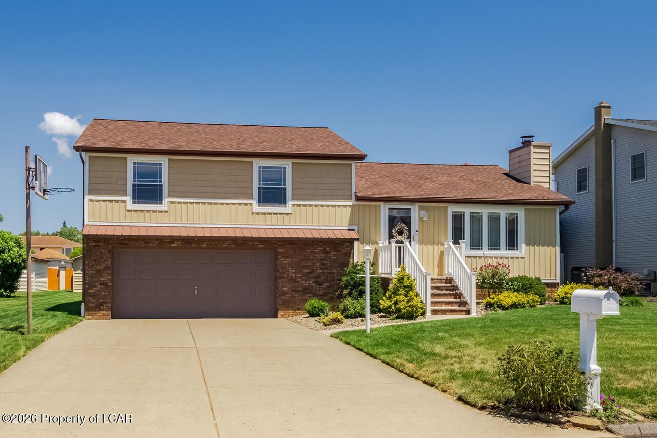 5 Skyview Drive Plains, PA 