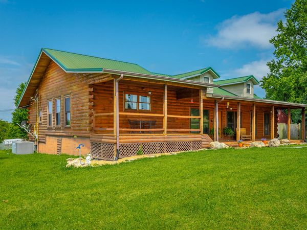 2195 Myers Road, Pikeville, TN 37367