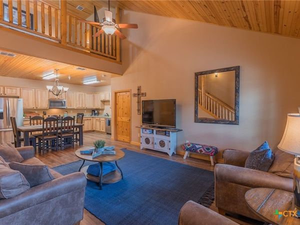 1554 Gruene Road , Unit A16, New Braunfels, TX 78130