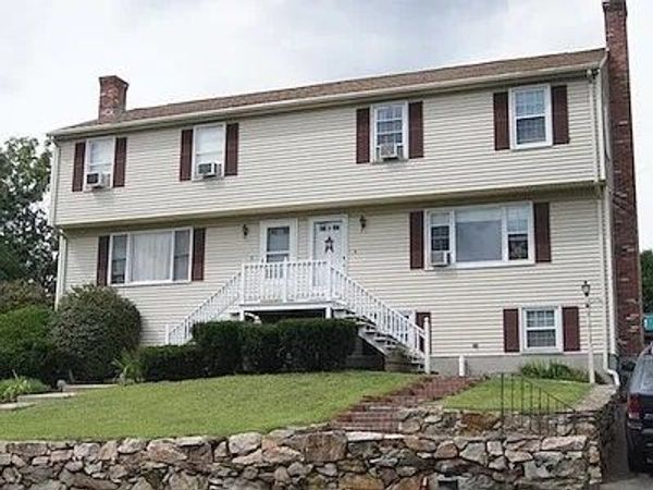 3 Saint John Ln, Unit 3, Milford, MA 01757