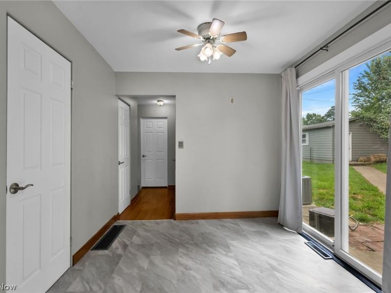 310 N 10th Street, Cambridge, OH 43725 Photo 22