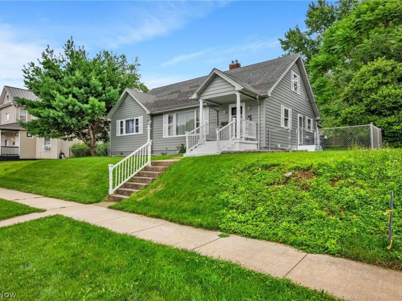 310 N 10th Street, Cambridge, OH 43725 Photo 4
