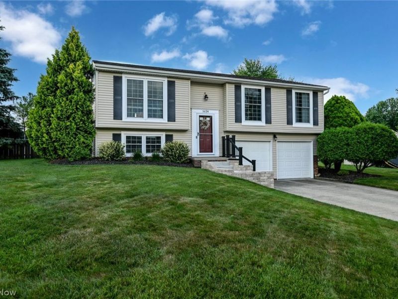 1624 Kasserine Court, Twinsburg, OH 44087 Photo 2