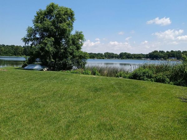 295 Ln 301 Barton Lake, Fremont, IN 46737