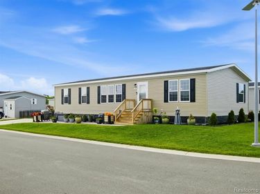 287 Rosebud Court, Port Huron Twp, MI 48060