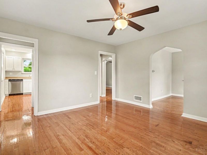 3722 Neiheisel Avenue, Cheviot, OH 45248 Photo 4