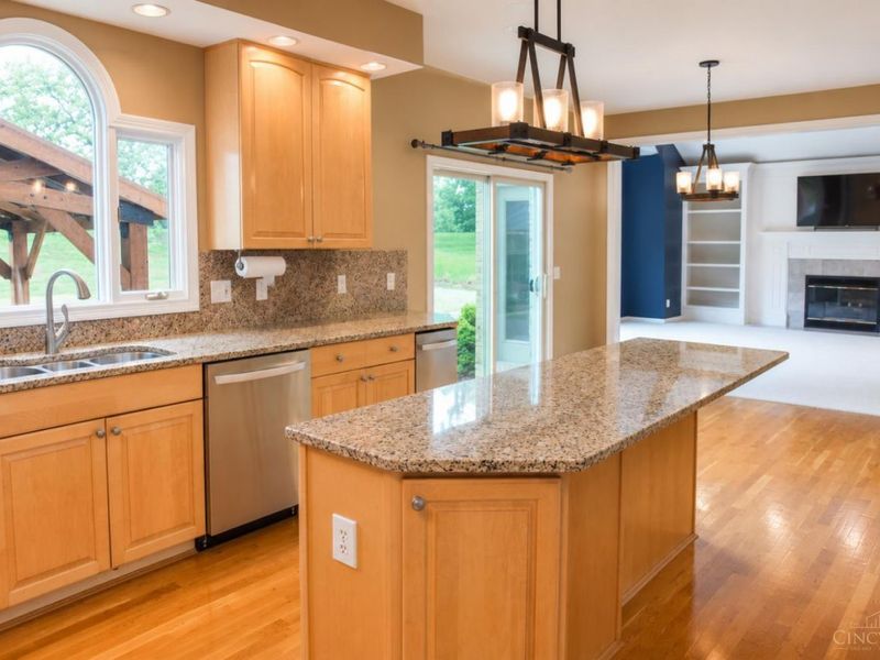 8101 Startinggate Lane, Sycamore Township, OH 45249 Photo 10