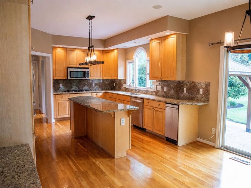 8101 Startinggate Lane, Sycamore Township, OH 45249 Photo 11