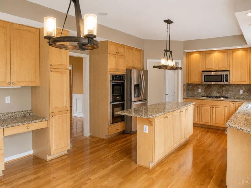 8101 Startinggate Lane, Sycamore Township, OH 45249 Photo 12