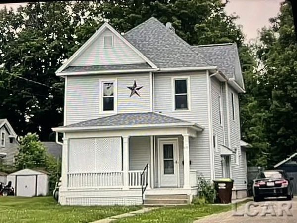 970 W Maumee, Adrian, MI 49221