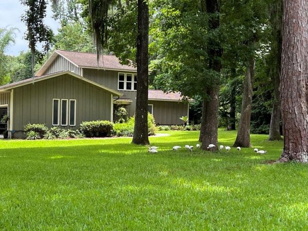 8435 NW 6TH AVENUE , GAINESVILLE, FL 32607