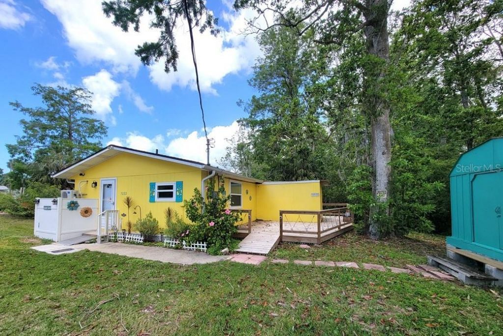 7222 Tropical Drive, Weeki Wachee, FL 34607 Photo