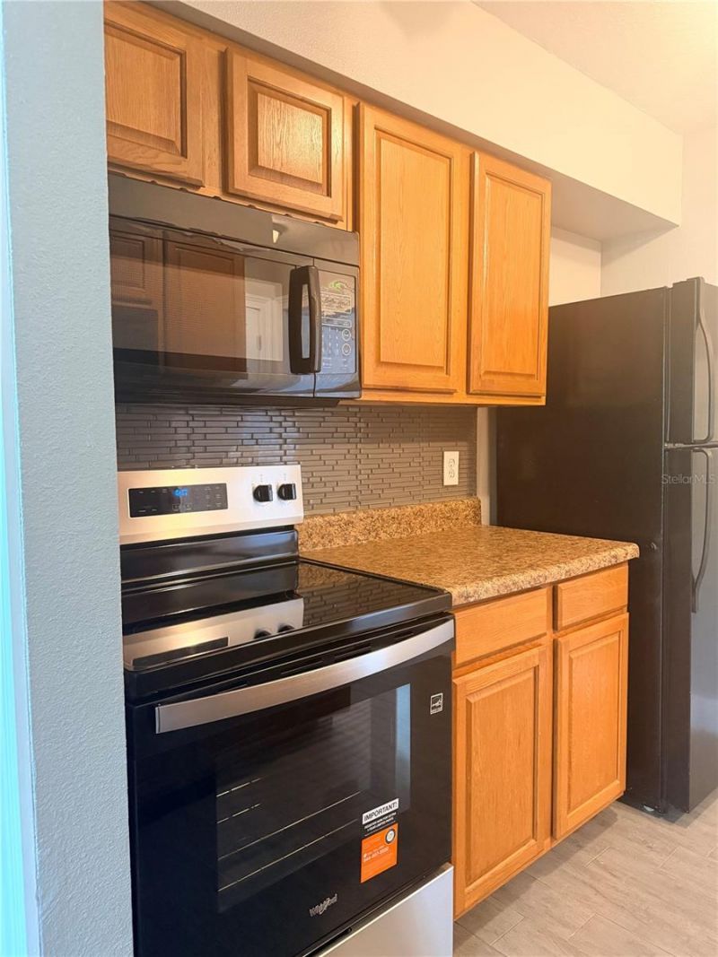 1921 Dr Martin Luther King Jr Street N, Unit C5, Saint Petersburg, FL 33704 Photo