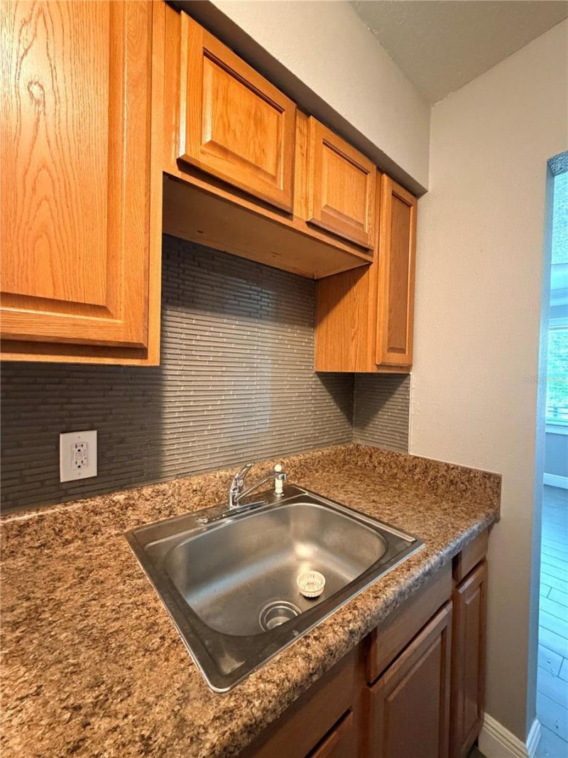 1921 Dr Martin Luther King Jr Street N, Unit C5, Saint Petersburg, FL 33704 Photo