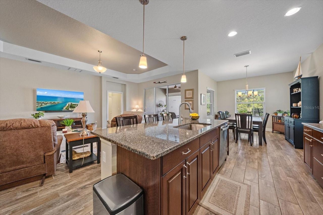4716 Creekridge Court, Bradenton, FL 34203 Photo