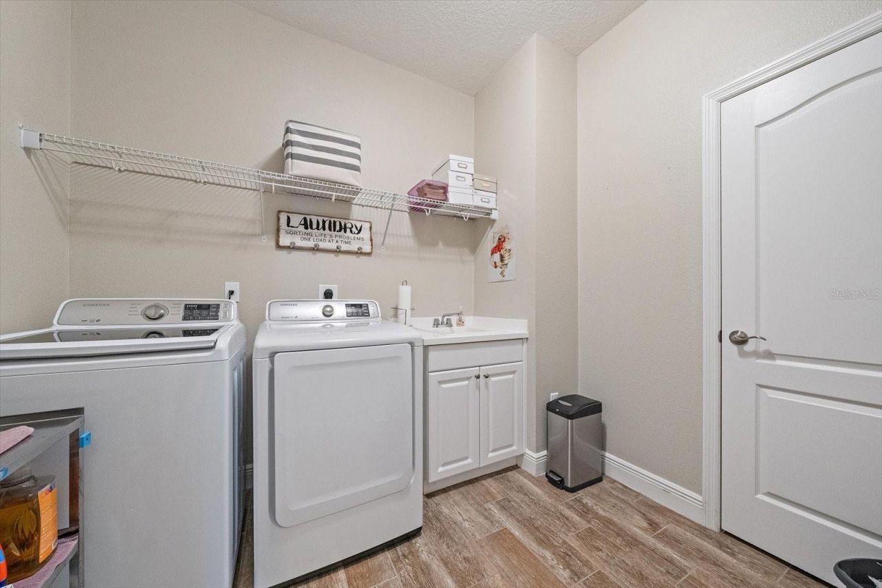 4716 Creekridge Court, Bradenton, FL 34203 Photo