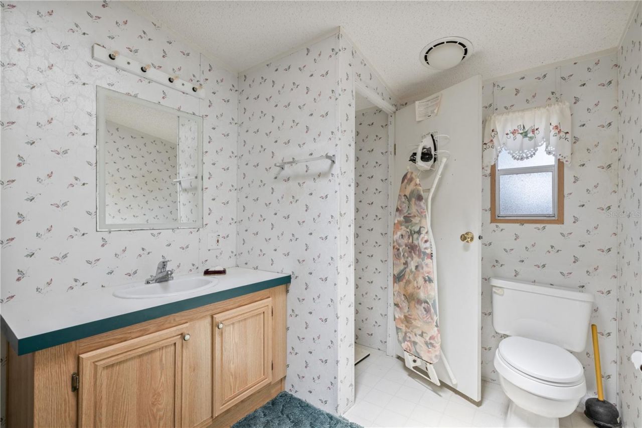 2786 NE 33rd Place , Coleman, FL 33521 Photo