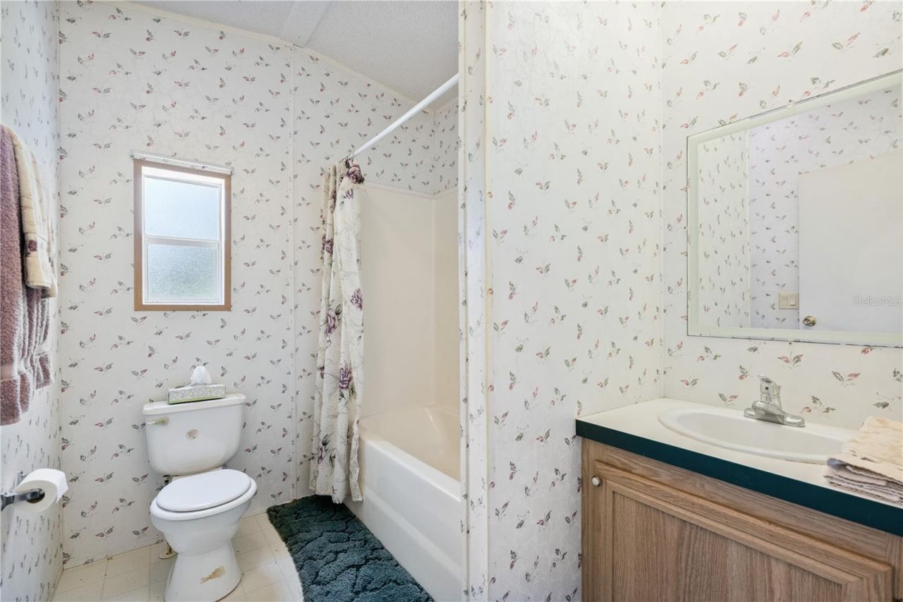 2786 NE 33rd Place , Coleman, FL 33521 Photo