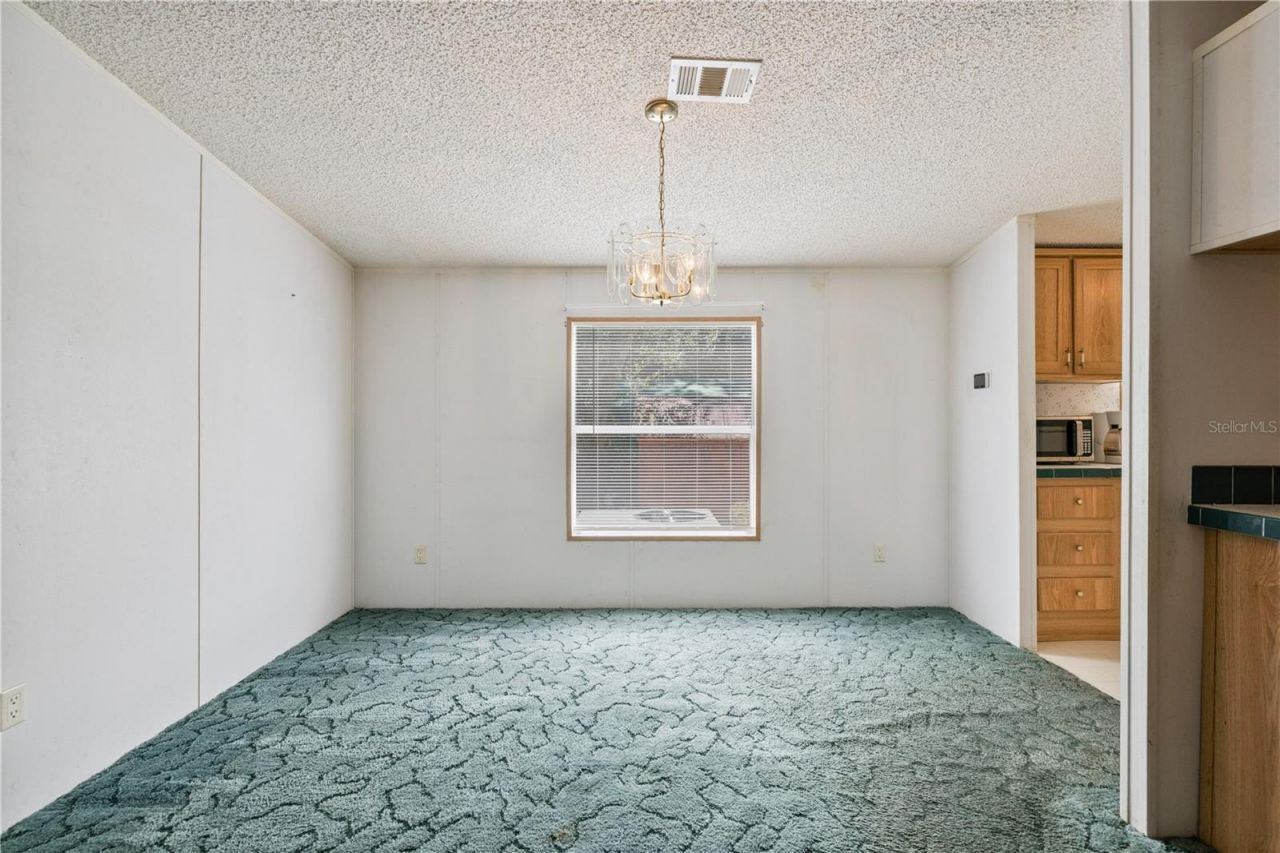 2786 NE 33rd Place , Coleman, FL 33521 Photo
