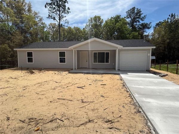 691 E COUNTRY CLUB DRIVE , WILLISTON, FL 32696