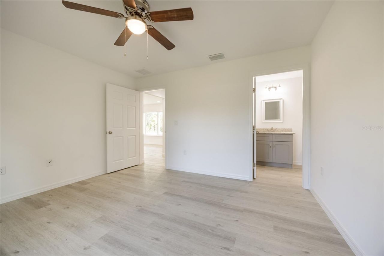 691 E Country Club Drive, Williston, FL 32696 Photo