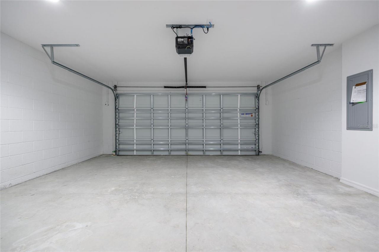 691 E Country Club Drive, Williston, FL 32696 Photo