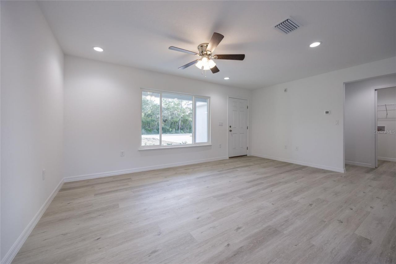 691 E Country Club Drive, Williston, FL 32696 Photo