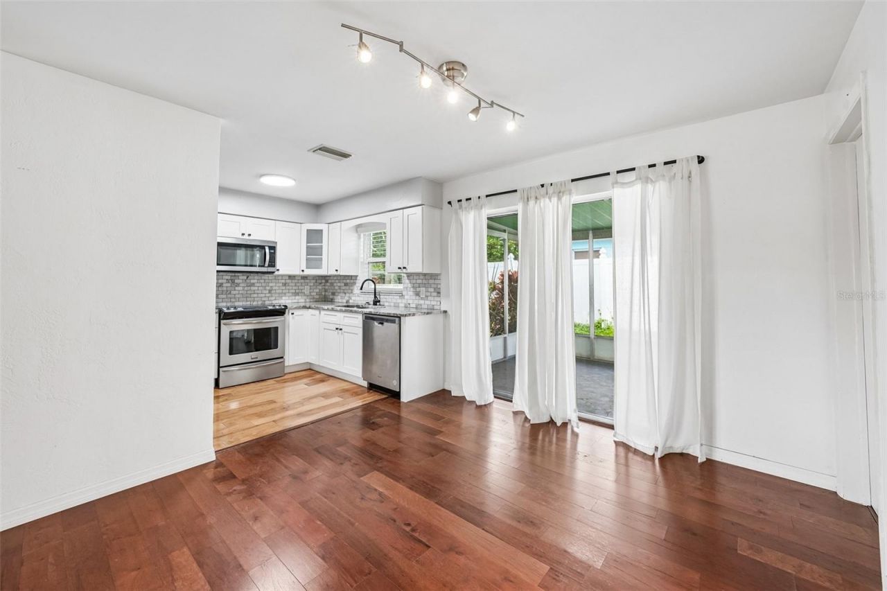 1500 39th Street N, Saint Petersburg, FL 33713 Photo