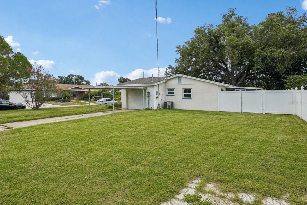 1500 39th Street N, Saint Petersburg, FL 33713 Photo