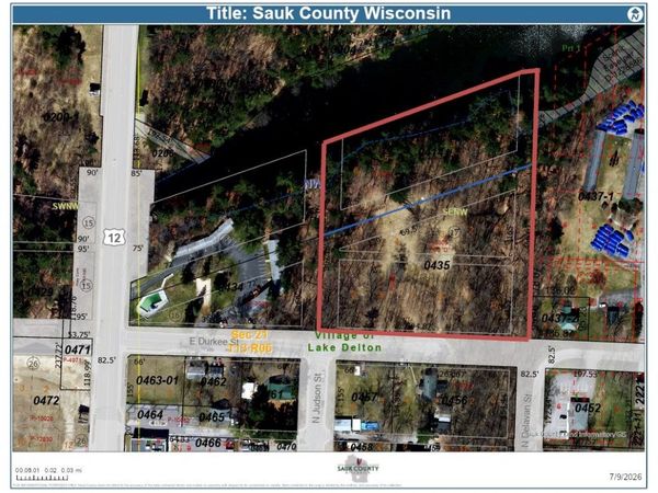 131 E Durkee Street, Wisconsin Dells, WI 53965